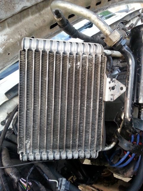 1992 Ford Bronco - flushed from the back with water and blown with compressed air..looks good.