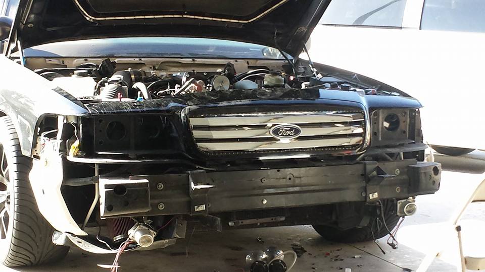 Ford front grille and intercooler with front fascia removed