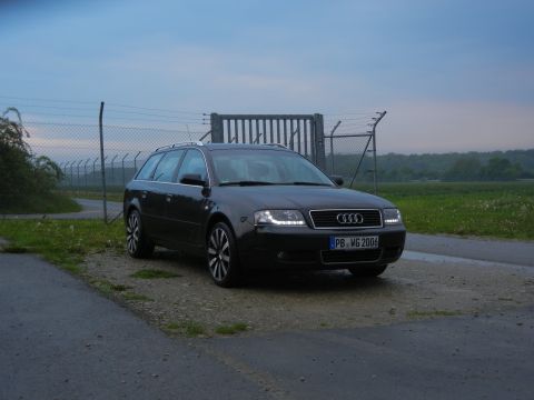 2003 Audi A6 - This Audi A6 Avant wagon has a license plate indicating the year 2006.