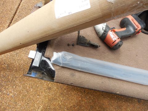 1983 Ford Bronco - These aftermarket weatherbelts are shipped as a pair (as they should be) and are virtually identical to the originals, including holes & in…