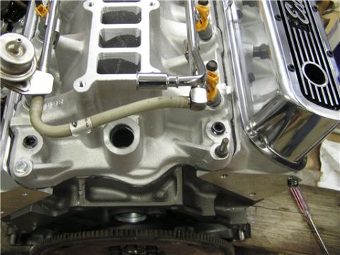 1993 Ford Bronco - Ford V8 engine intake manifold and valve cover detail.