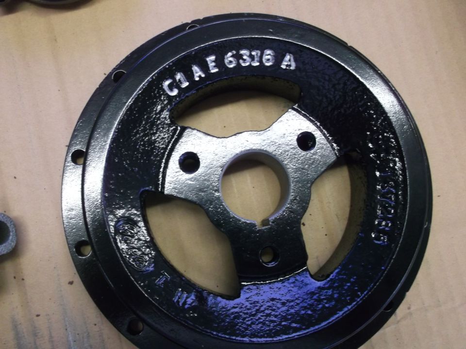 C1AE 6316 A crankshaft pulley, 1963 Ford Galaxie