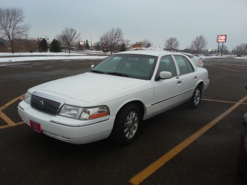 2003 Mercury Grand Marquis photo