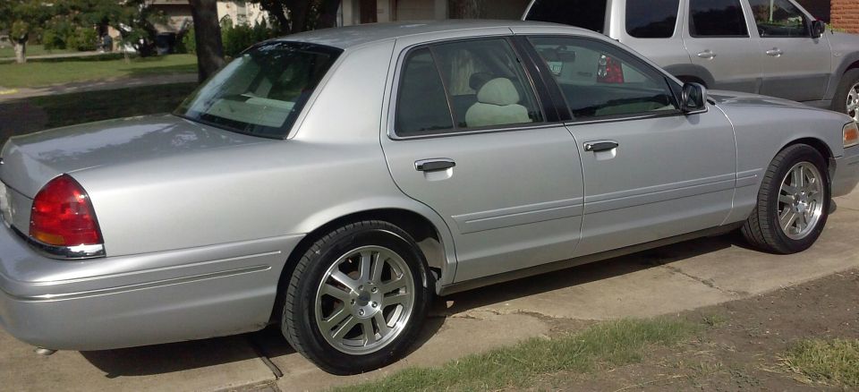 1999 Ford Crown Victoria