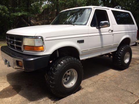 1994 Ford Bronco photo