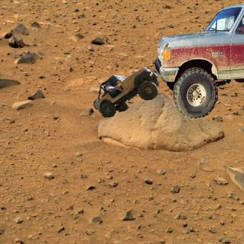 1996 Ford Bronco - I'm not buying this "just seeing if a full size will fit". You didn't take any full sizers along. Uh Oh... The natives not taking to kindly…