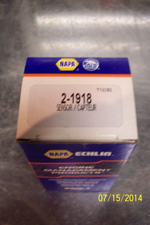 1990 Ford Bronco - A NAPA Echlin engine management product box is shown, labeled as a sensor/capteur.