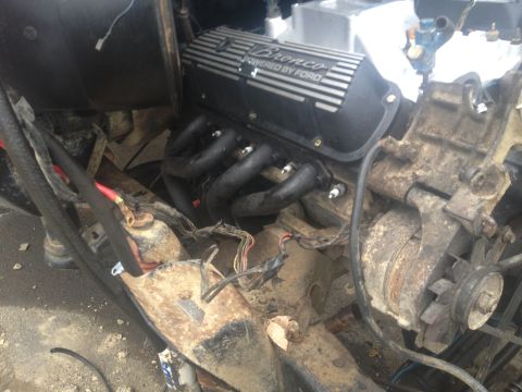 Bronco Powered by Ford valve covers on an engine