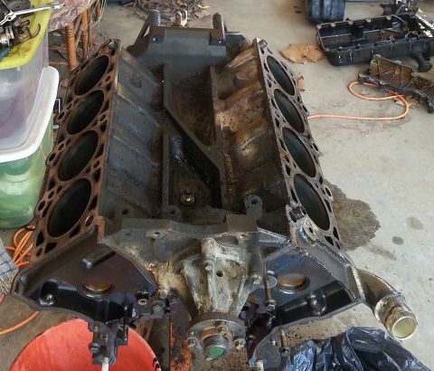 2002 Ford Expedition - This is a disassembled engine block, likely undergoing repair or rebuilding.