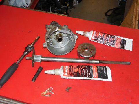 1983 Ford Bronco - With the bore blocked by paper towels, I brushed the corrosion out of the bowl and off the reluctor, and clearcoated both. Then I scraped t…