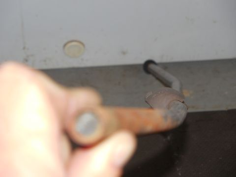 1983 Ford Bronco - This is the draw rod from a cargo cover that was lying in the bed of a JY Bronco under a LARGE pile of other parts. I almost missed it. [ur…