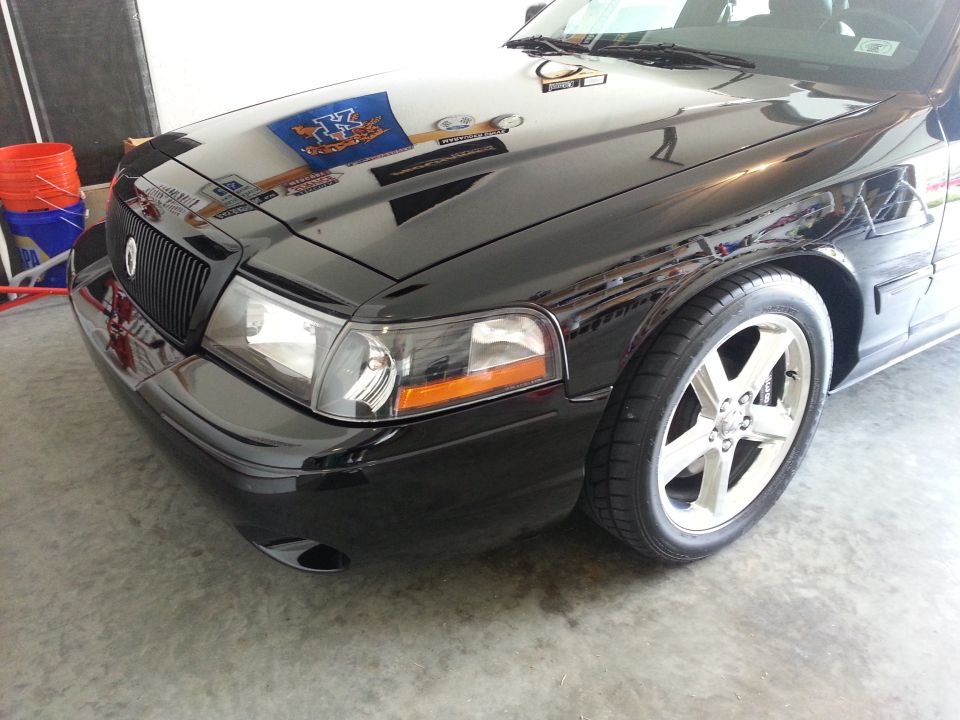 Black 2003 Mercury Marauder front corner with chrome wheels