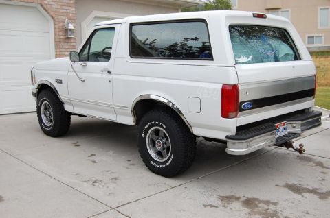 1995 Ford Bronco photo