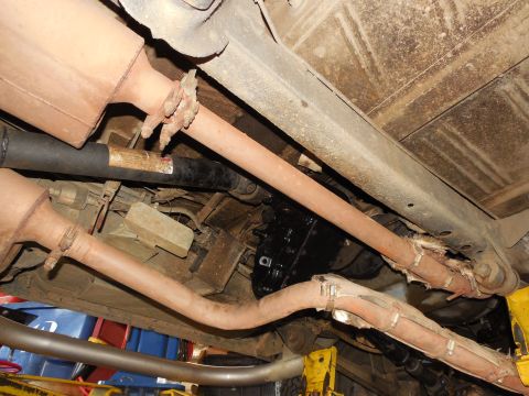 1975 Ford Bronco - It shouldn't take long to make this t-case match the rest of the truck.