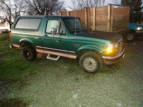 1996 Ford Bronco photo