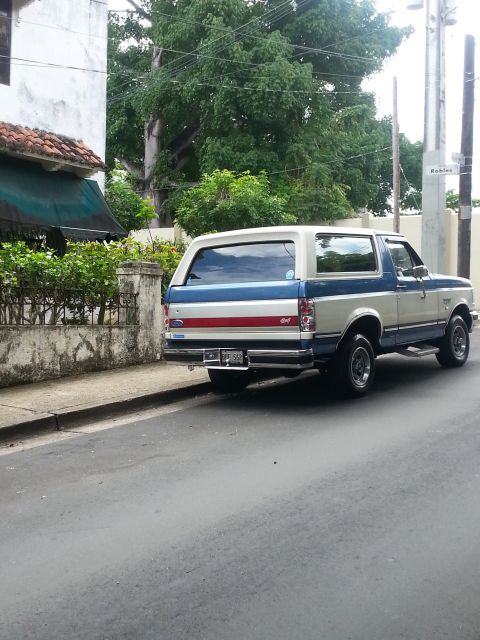 1990 Ford Bronco photo