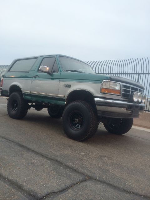 1996 Ford Bronco photo