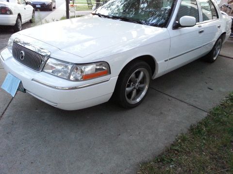 2003 Mercury Grand Marquis photo
