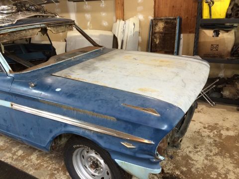 1964 Ford Fairlane - Front view of a 1964 Ford Fairlane showing its distinctive body lines and trim.