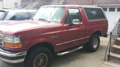 1996 Ford Bronco photo