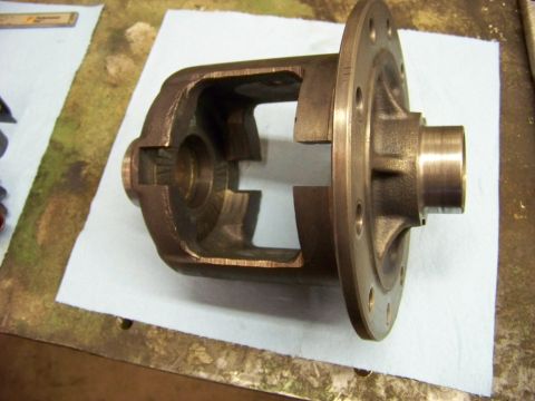 1999 Mercury Grand Marquis - A close-up view of a differential housing part, likely for a vehicle, resting on a paper towel.