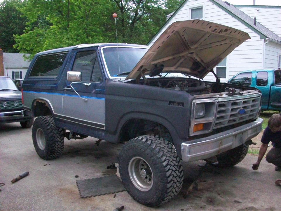 Lift done and sitting on 33's