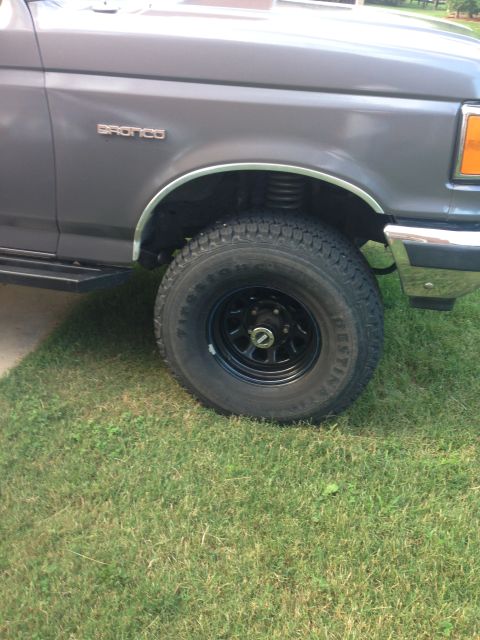1990 Ford Bronco photo