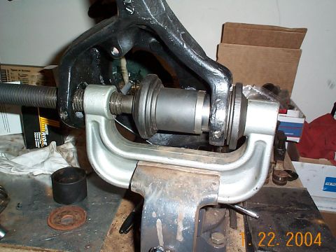 1992 Ford Bronco - Not sure if this is the right way to install the ball joint or not.