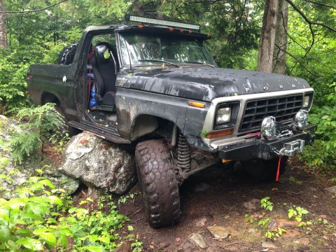 1979 Ford Bronco - Rock sliders for a reason. The tree on driver%u2019s side is closer than it looks, so made for a tight fit.