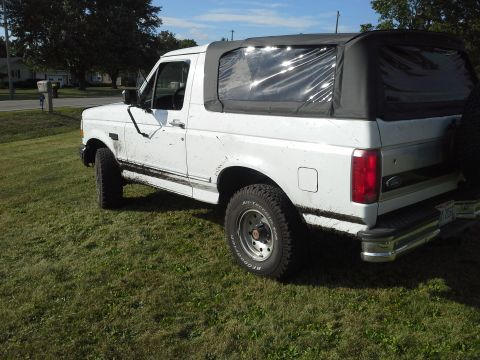 1996 Ford Bronco - Soft top from bronco graveyard