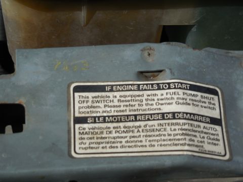 1993 Ford Bronco - Build Date Stamp on core support: 7193 (July 1, 1993) [url=http://www.supermotors.net/vehicles/registry/media/1034733] http://www.supermoto…
