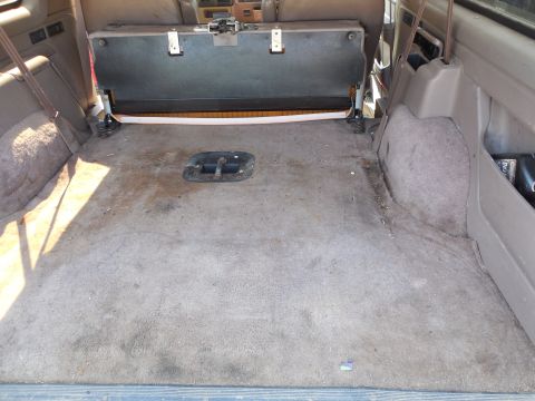 1993 Ford Bronco - There was a load of crap back here, including leaking bottles of PSF & ATF, drink cups (whose erstwhile contents had coagulated under the r…