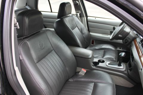 2009 Ford Crown Victoria photo