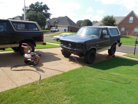 1993 Ford Bronco - Aaahh... 6 hours of fun & games!