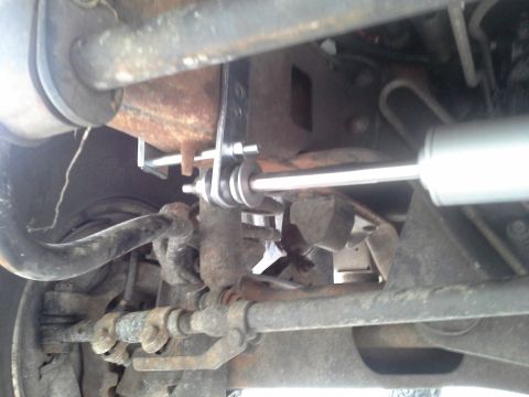 1996 Ford Bronco - Kept the bolts parallel to the ground while i was tightening them