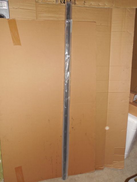 1993 Ford Bronco - Aftermarket repro tailgate weatherbelt set