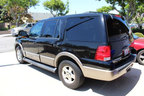 2003 Ford Expedition “TOW RIG”