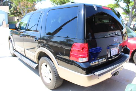 2003 Ford Expedition “TOW RIG”
