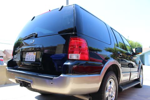 2003 Ford Expedition “TOW RIG”