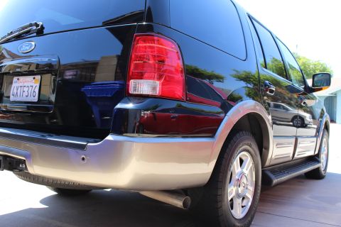 2003 Ford Expedition “TOW RIG”