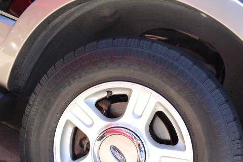2003 Ford Expedition “TOW RIG”