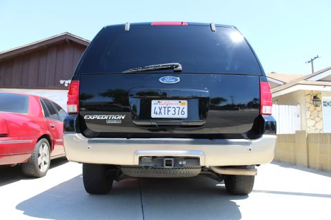 2003 Ford Expedition “TOW RIG”