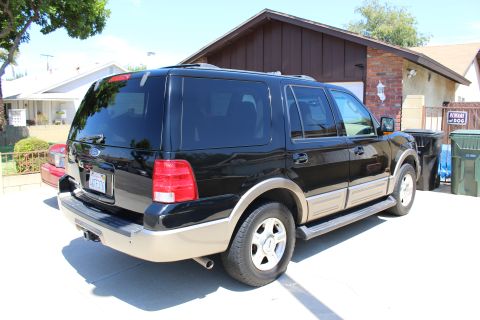 2003 Ford Expedition “TOW RIG”