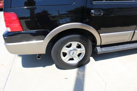 2003 Ford Expedition “TOW RIG”