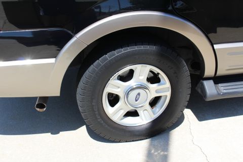 2003 Ford Expedition “TOW RIG”