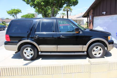 2003 Ford Expedition “TOW RIG”