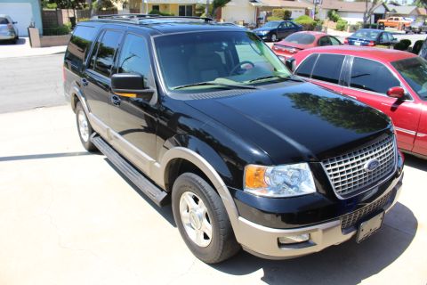 2003 Ford Expedition “TOW RIG”
