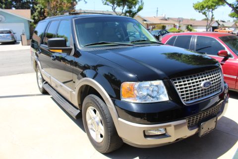 2003 Ford Expedition “TOW RIG”
