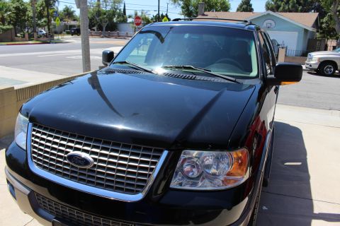 2003 Ford Expedition “TOW RIG”
