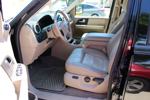 2003 Ford Expedition “TOW RIG”